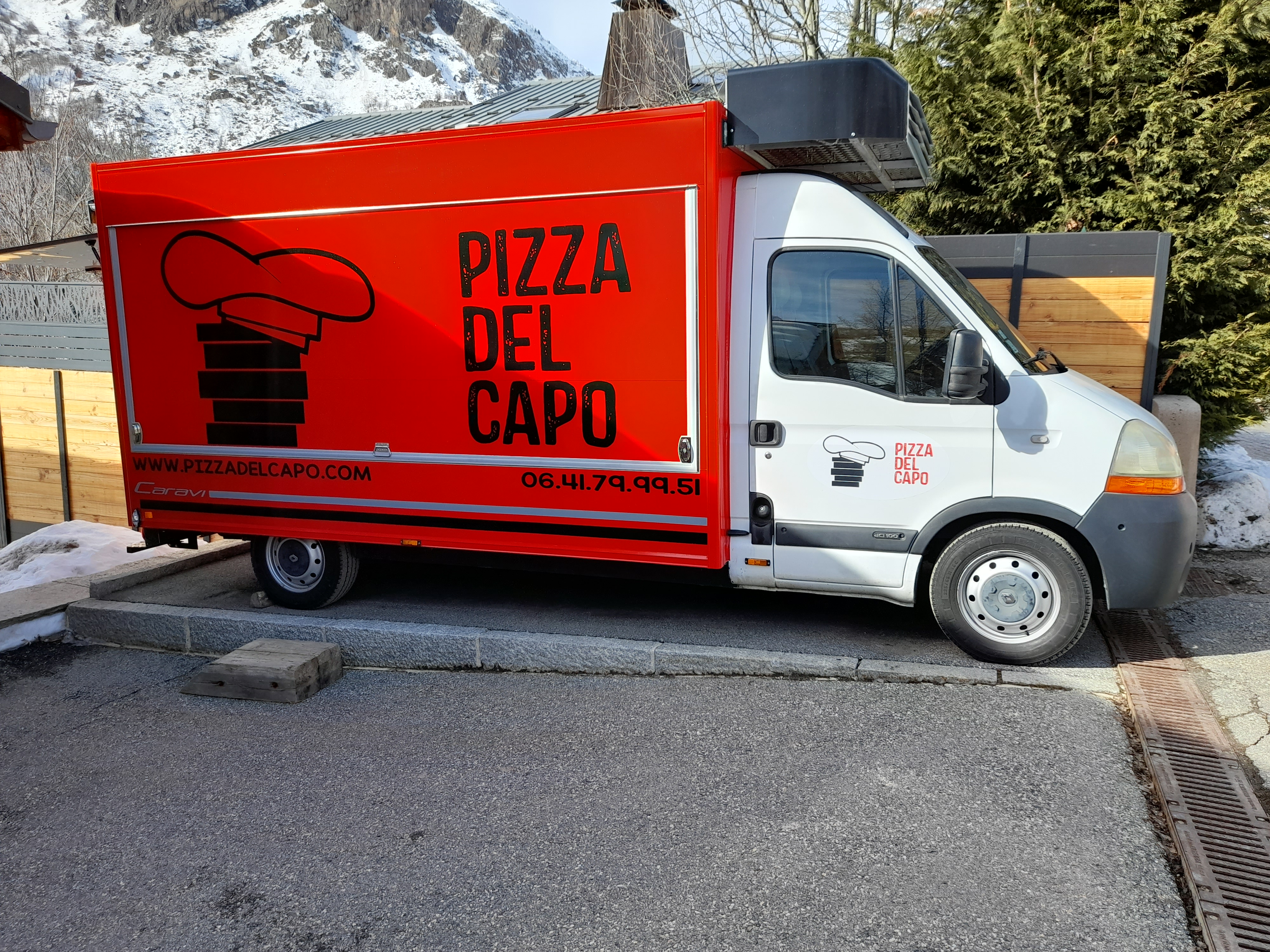 Camion fermé
