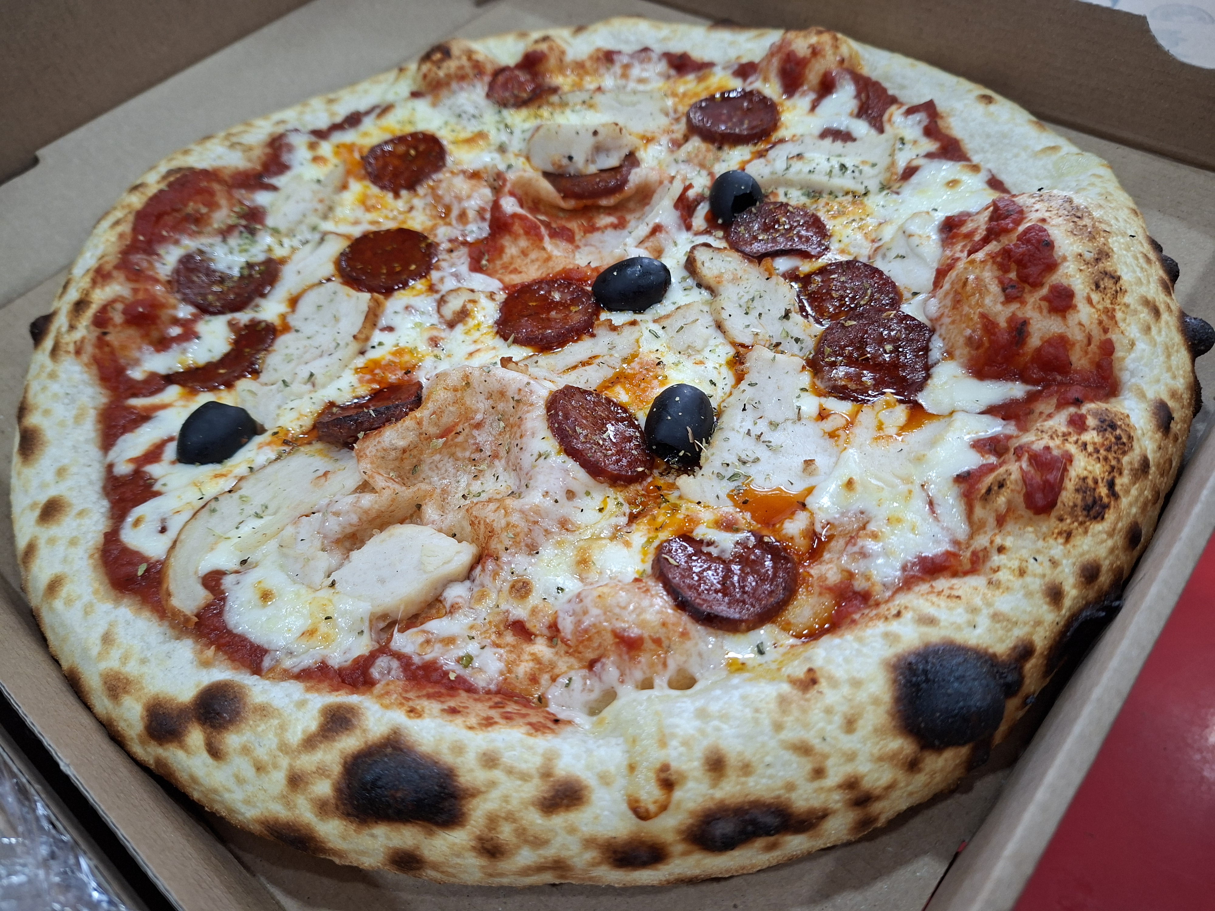 Pizza généreuse